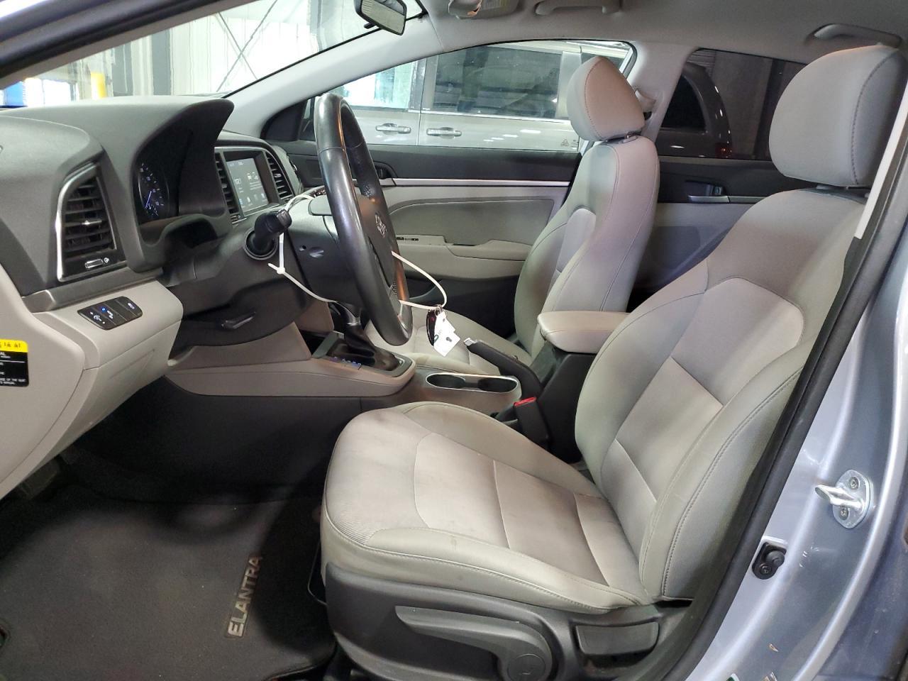 2017 Hyundai Elantra Se - Фото 7