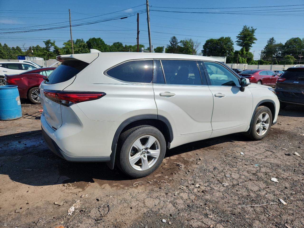 2021 Toyota Highlander L - Фото 3