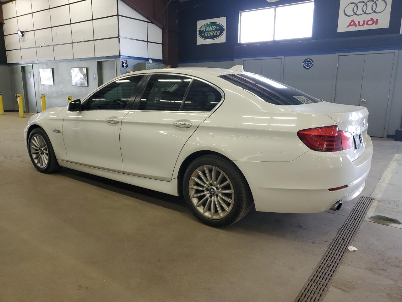 2013 BMW 535 Xi - Фото 2