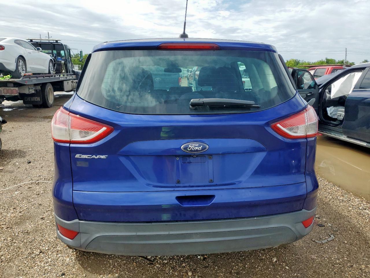 2014 Ford Escape S - Image 6