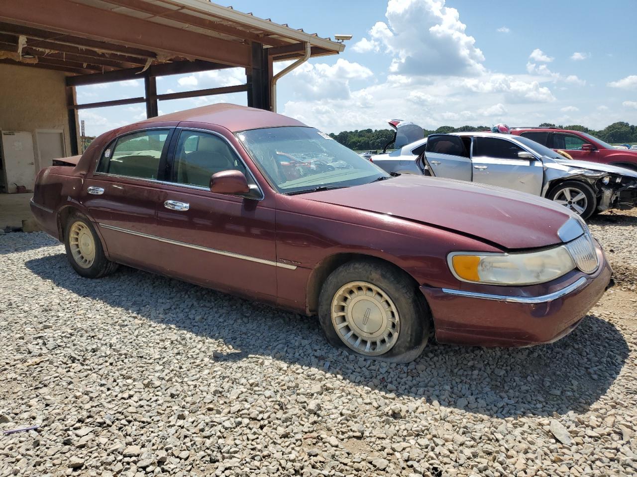 2000 Lincoln Town Car Executive - Фото 4