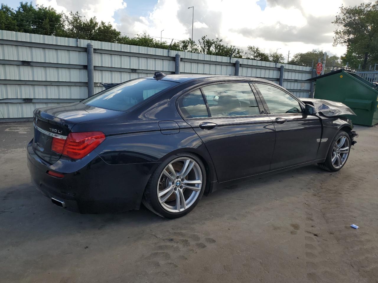 2012 BMW 750 Li - Фото 3