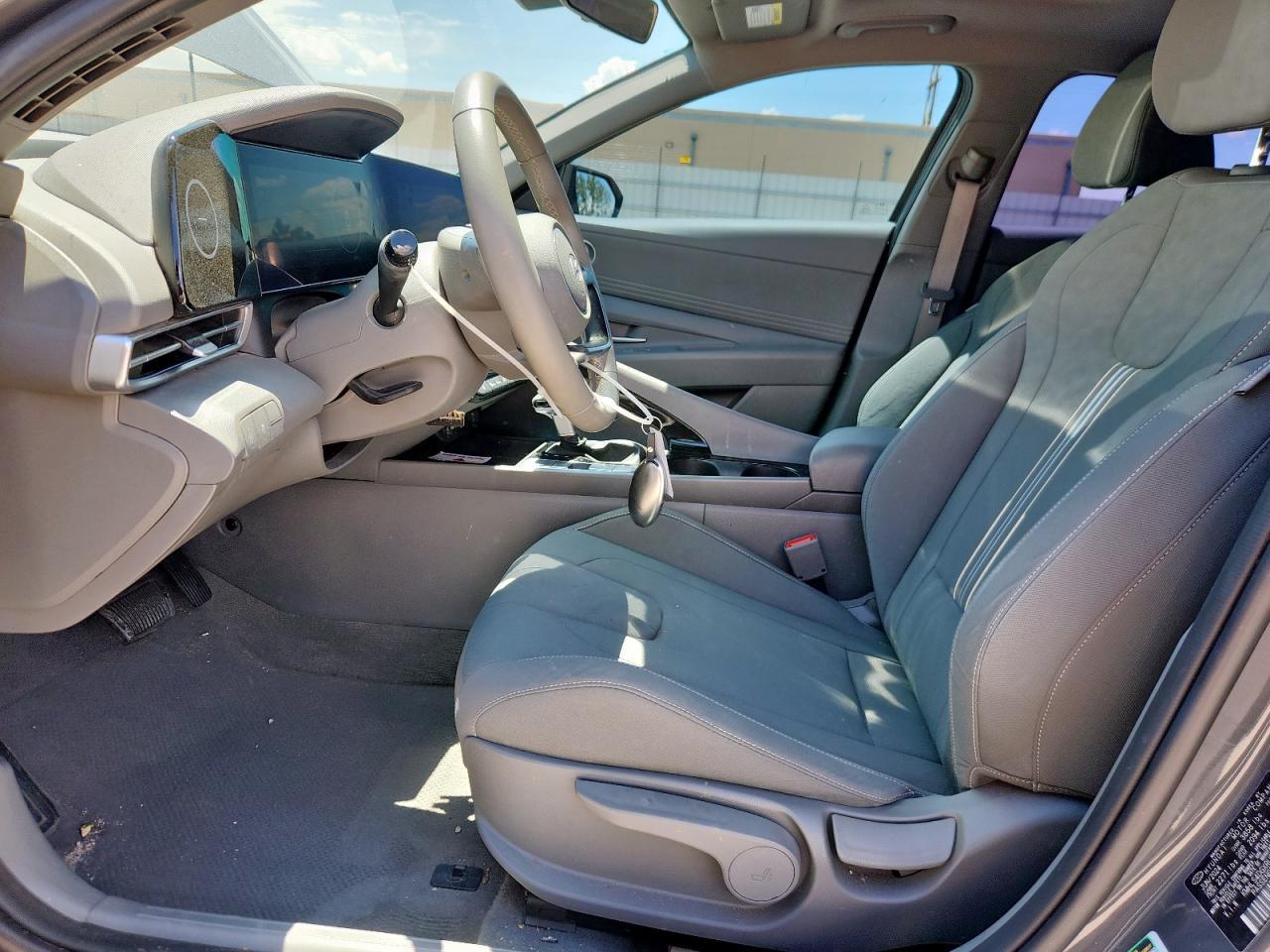 2024 Hyundai Elantra Sel - Image 7