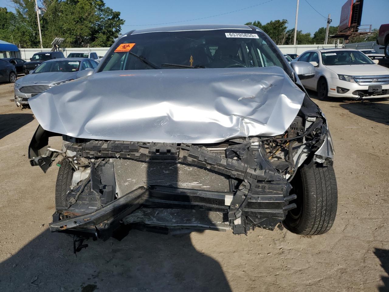 2017 Kia Sedona Lx - Фото 5