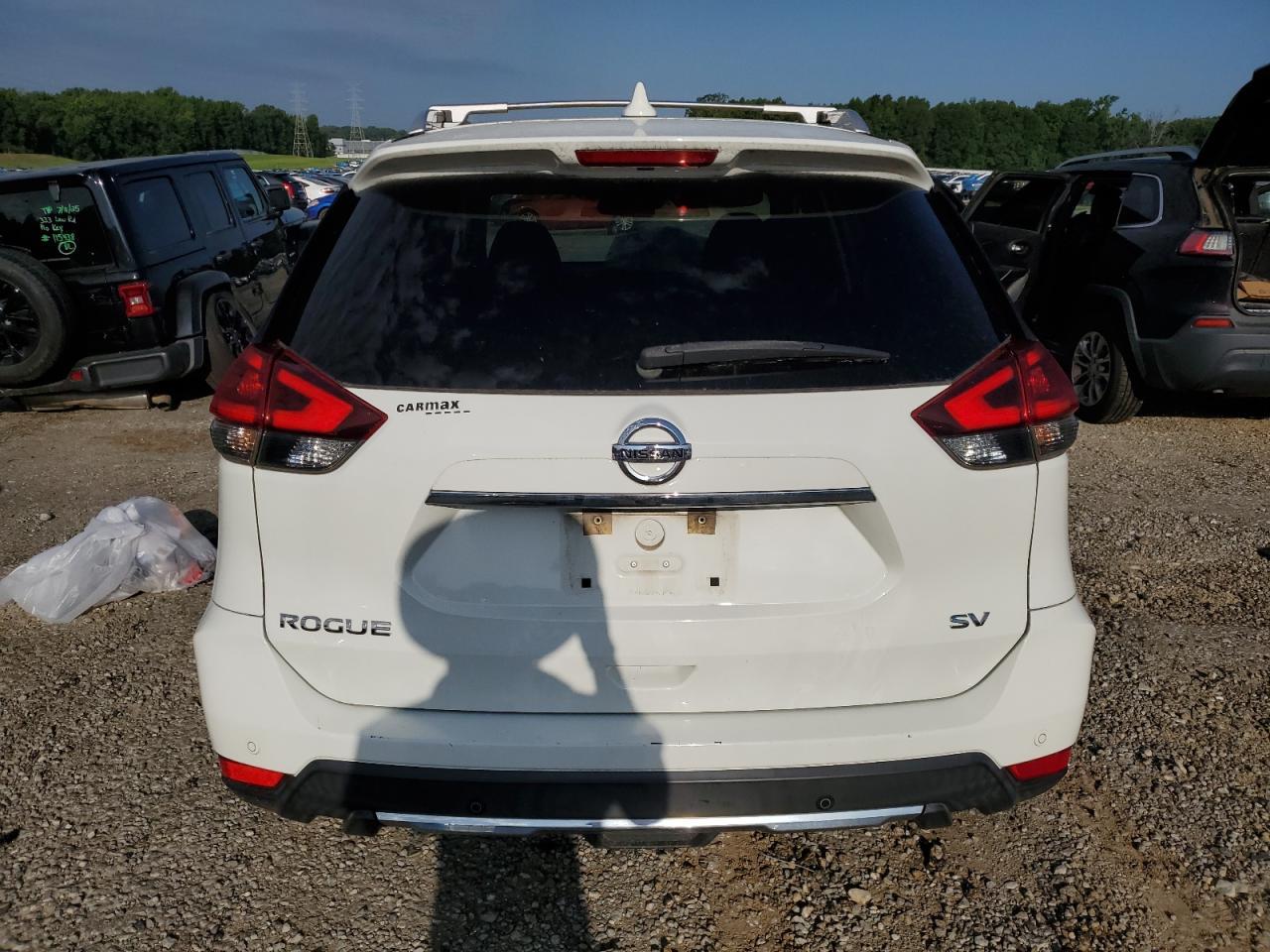 2019 Nissan Rogue S - Image 6