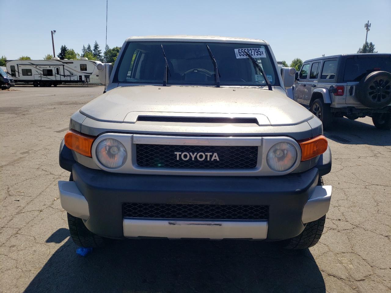 2010 Toyota Fj Cruiser - Image 5