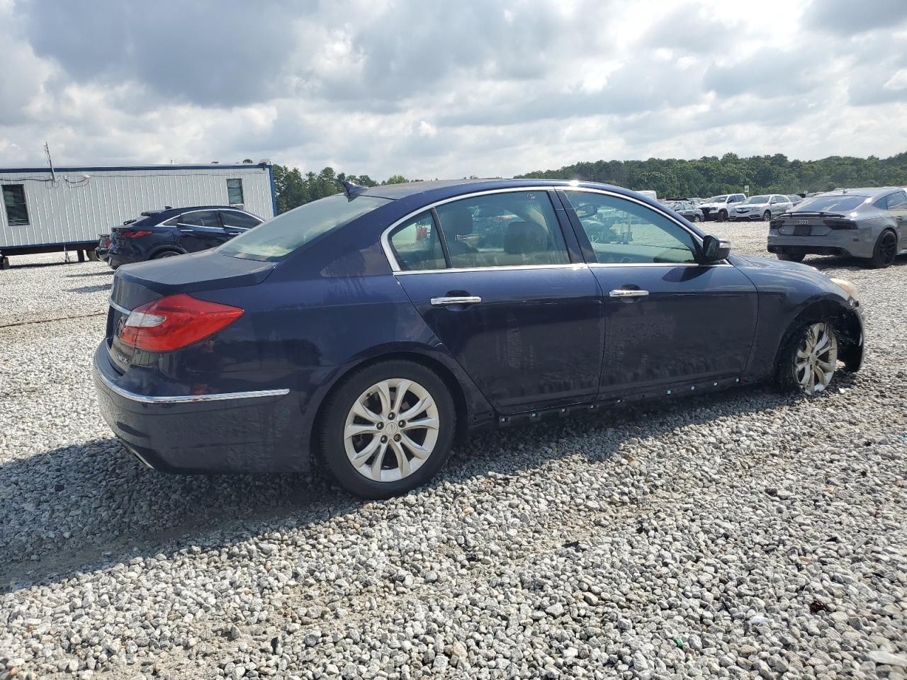 2012 Hyundai Genesis 3.8L - Фото 3