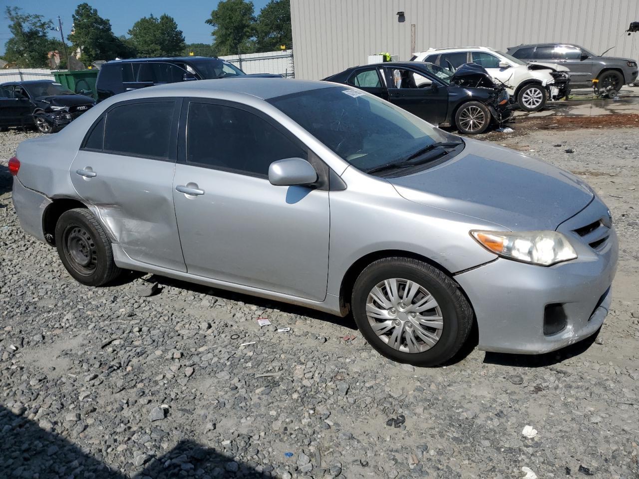 2011 Toyota Corolla Base - Фото 4