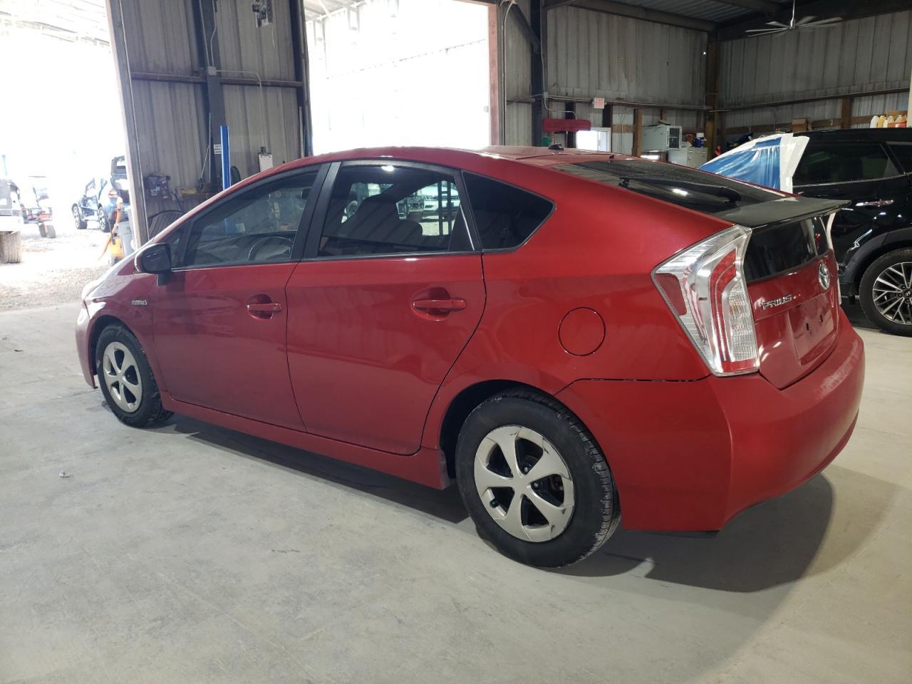 2015 Toyota Prius - Image 2