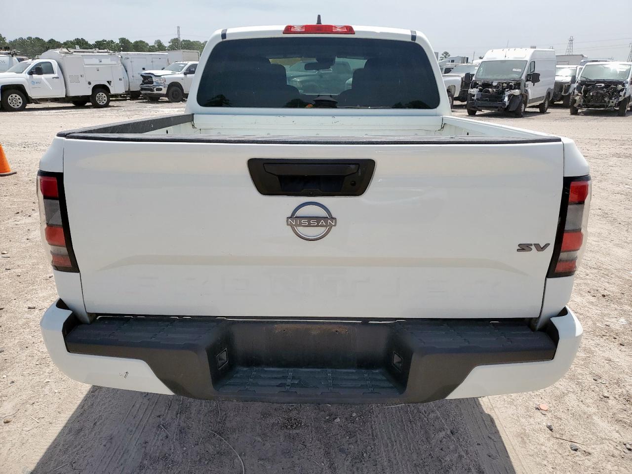 2022 Nissan Frontier S - Фото 6