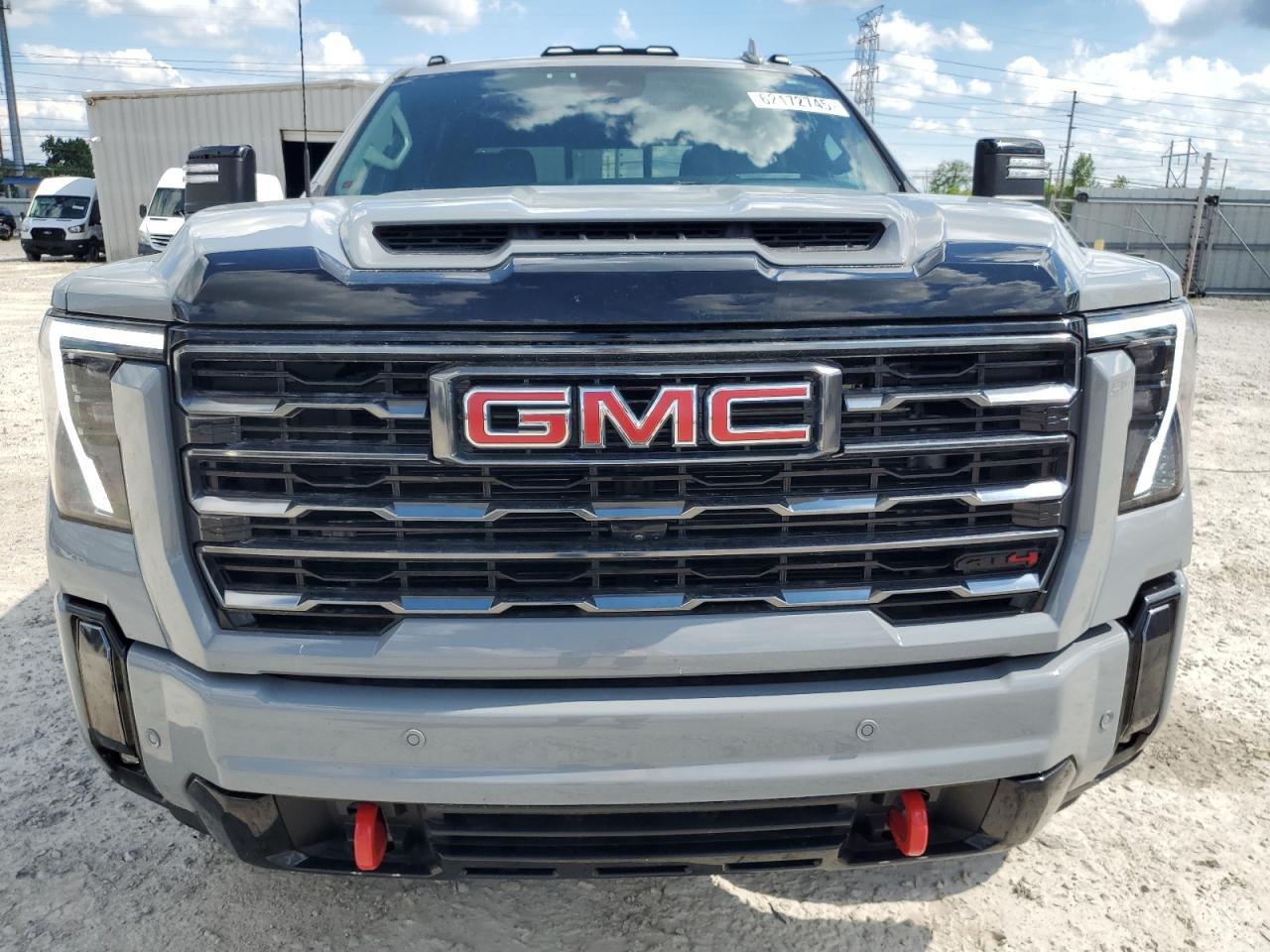 2024 GMC Sierra K3500 At4 - Фото 5