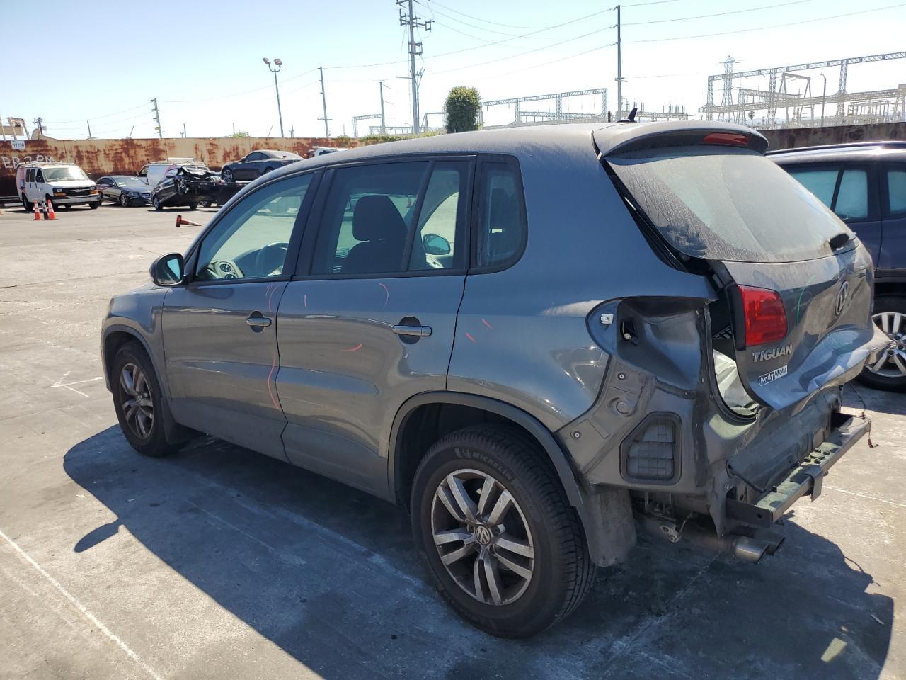 2014 Volkswagen Tiguan S - Image 2