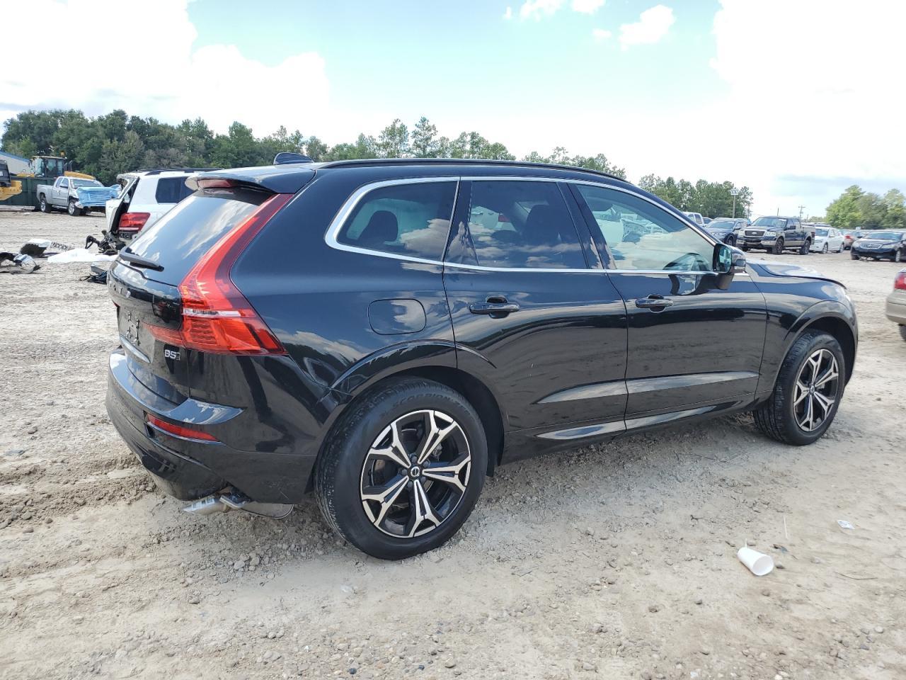 2022 Volvo Xc60 B5 Momentum B5 Momentum - Фото 3