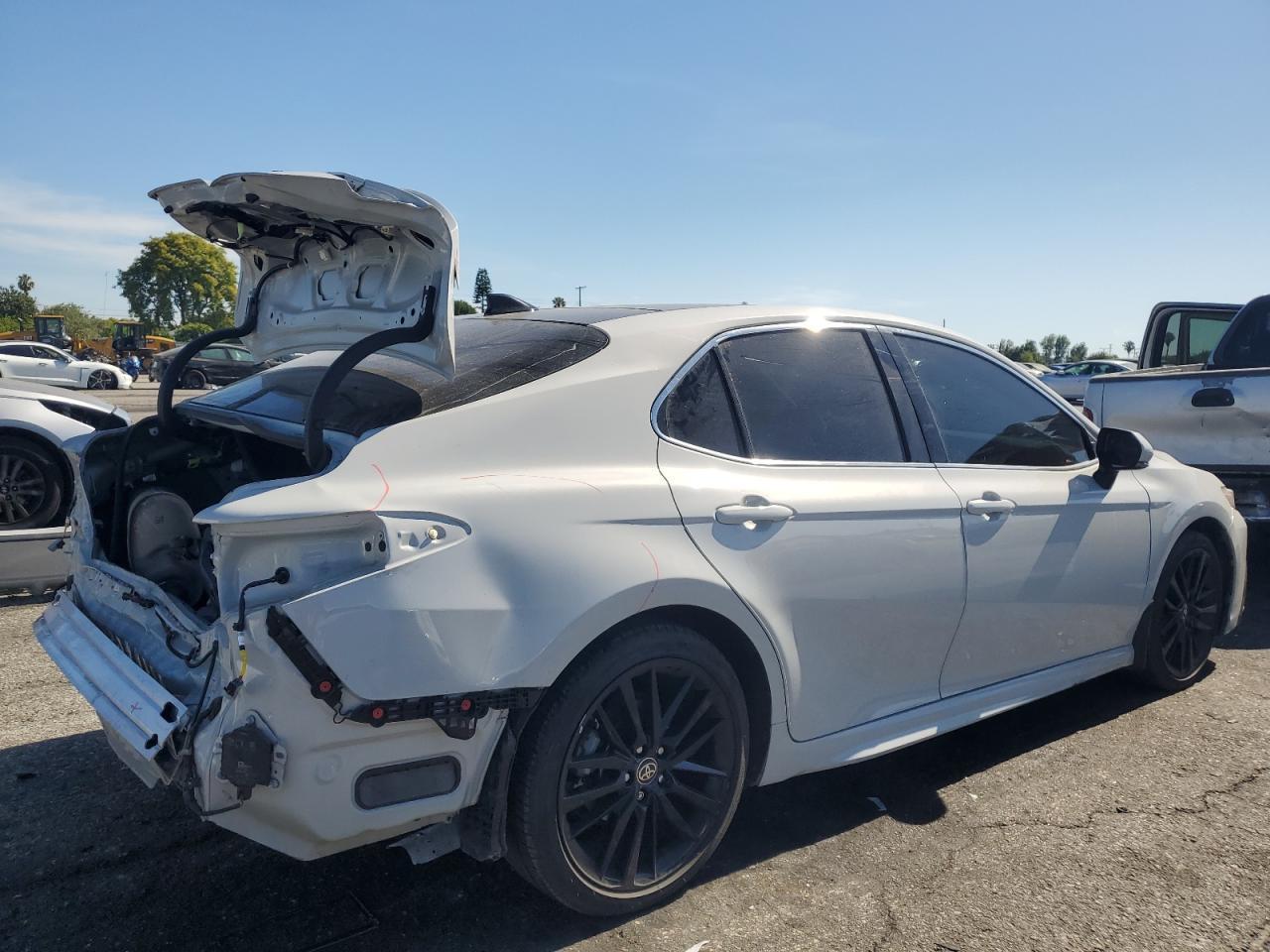 2023 Toyota Camry Xse - Фото 3