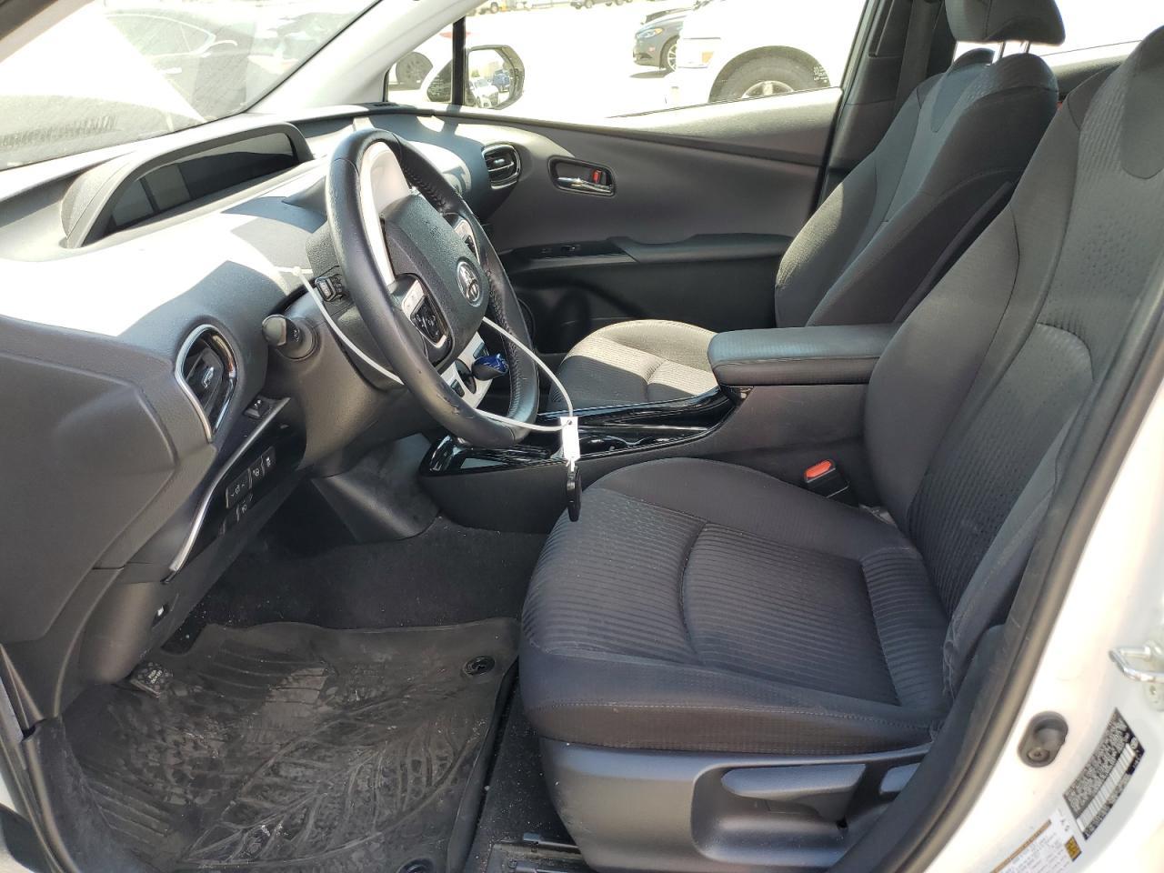 2018 Toyota Prius - Image 7