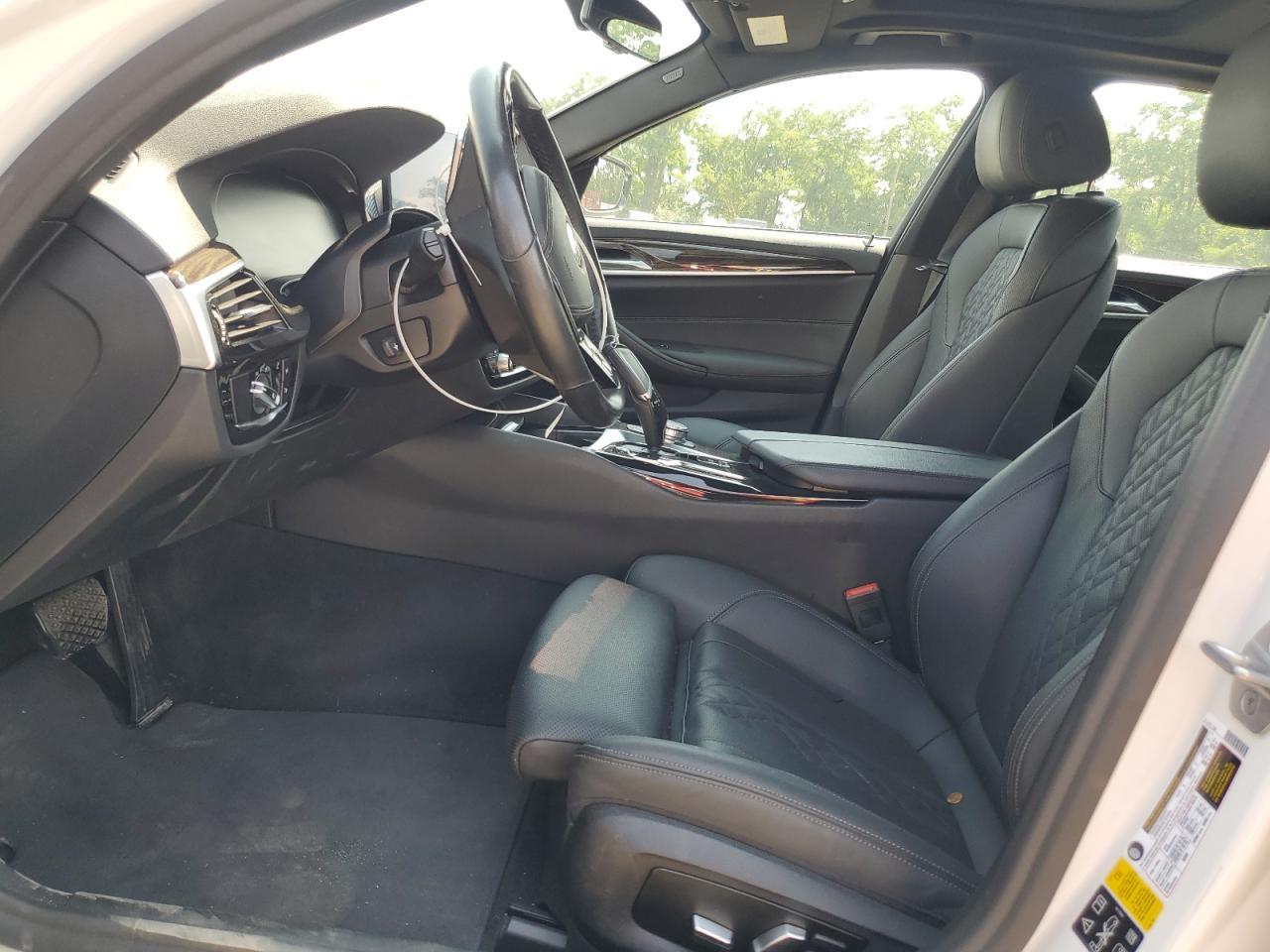 2021 BMW 530 Xi - Фото 7