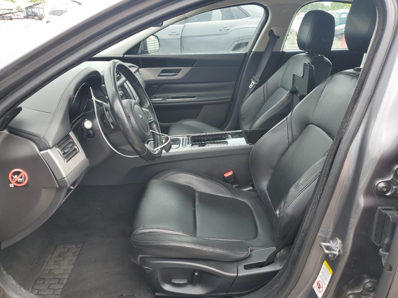 2016 Jaguar Xf Premium - Image 7