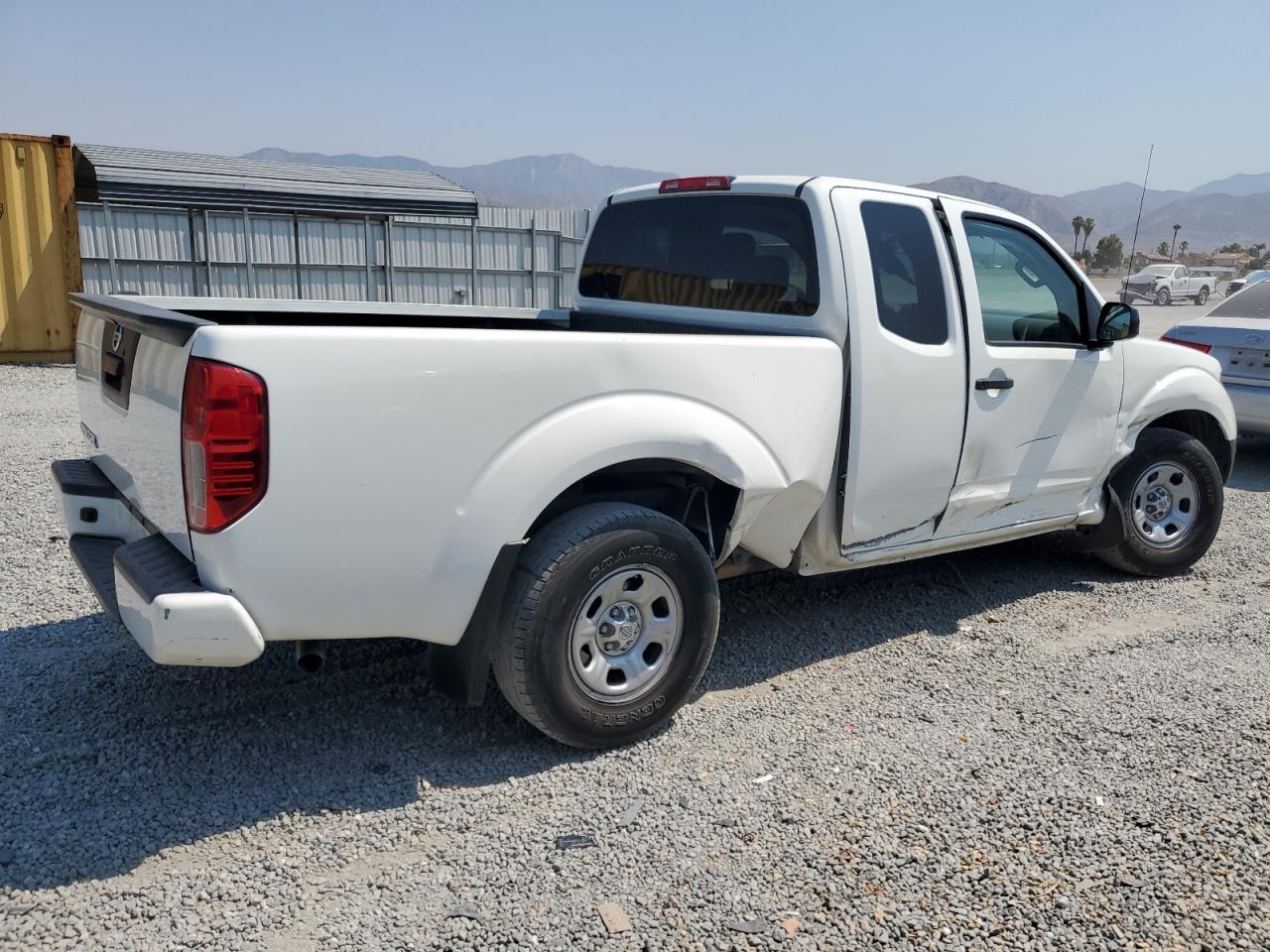 2019 Nissan Frontier S - Фото 3