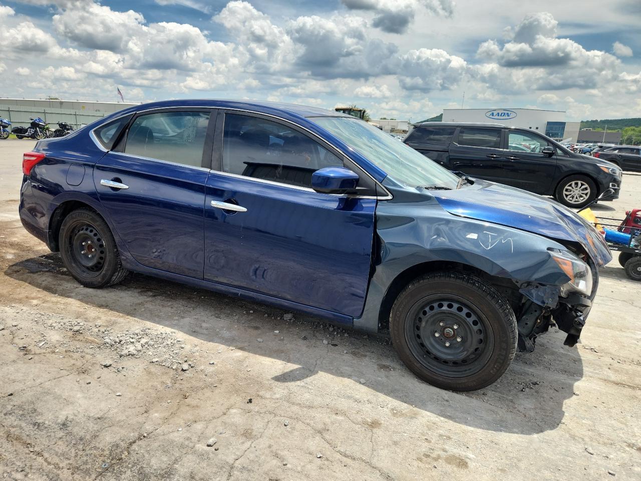2019 Nissan Sentra S - Фото 4