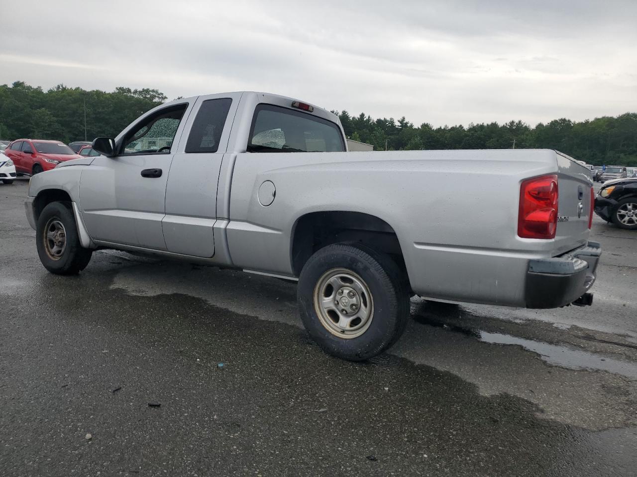 2007 Dodge Dakota St - Фото 2
