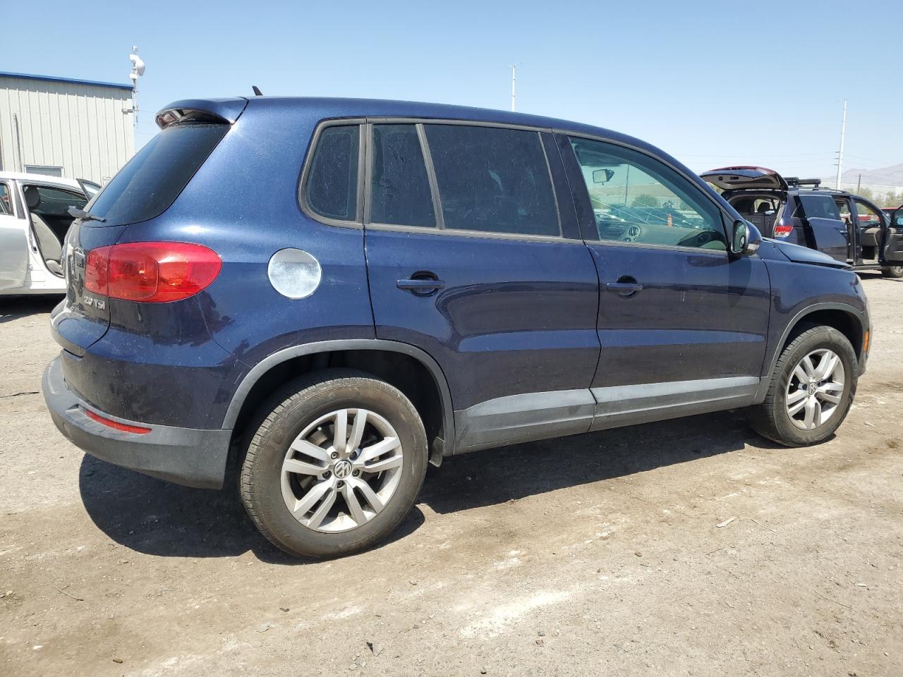 2013 Volkswagen Tiguan S - Image 3