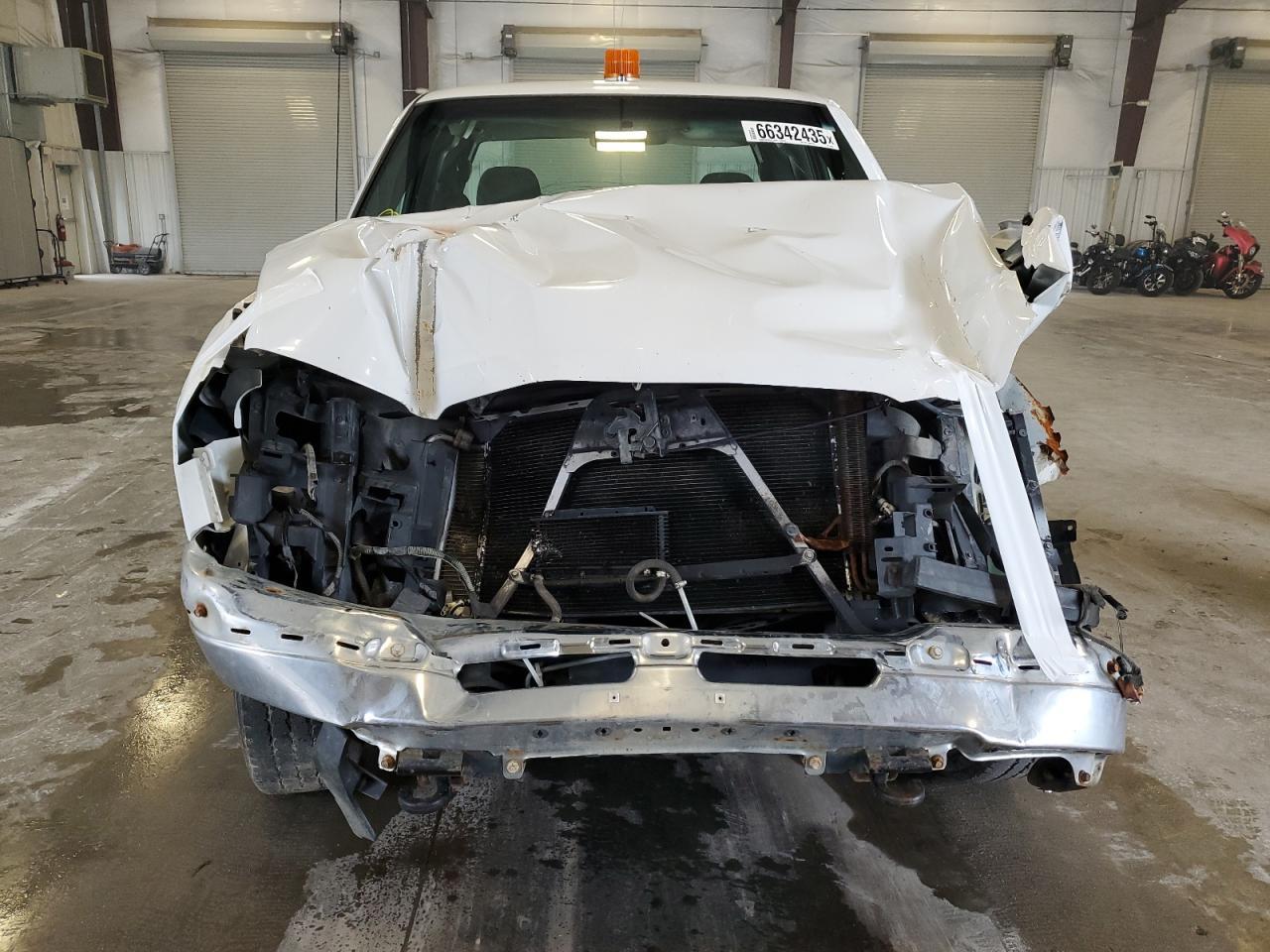 2004 Chevrolet Silverado K2500 Heavy Duty - Image 5