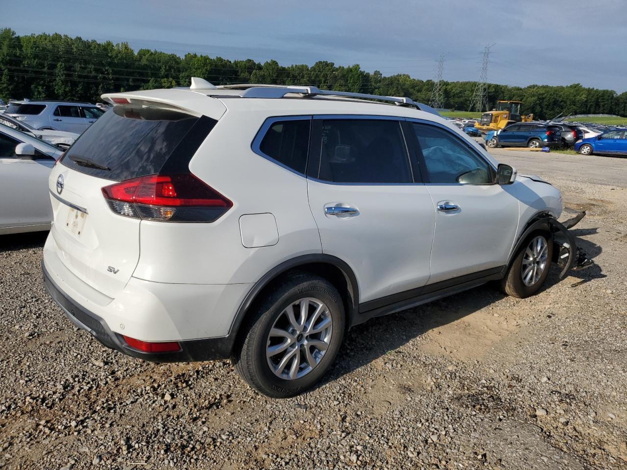 2019 Nissan Rogue S - Image 3