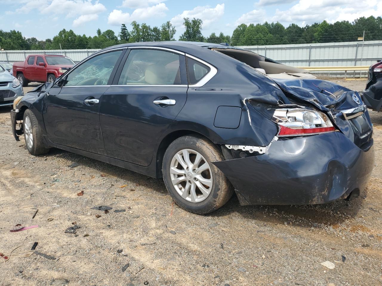 2014 Nissan Altima 2.5 - Фото 2
