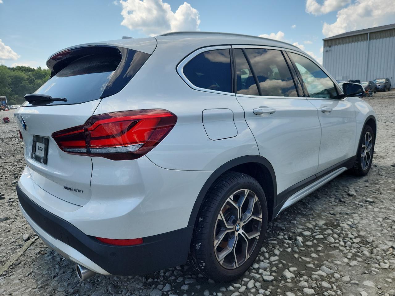 2021 BMW X1 xDrive28I - Image 3