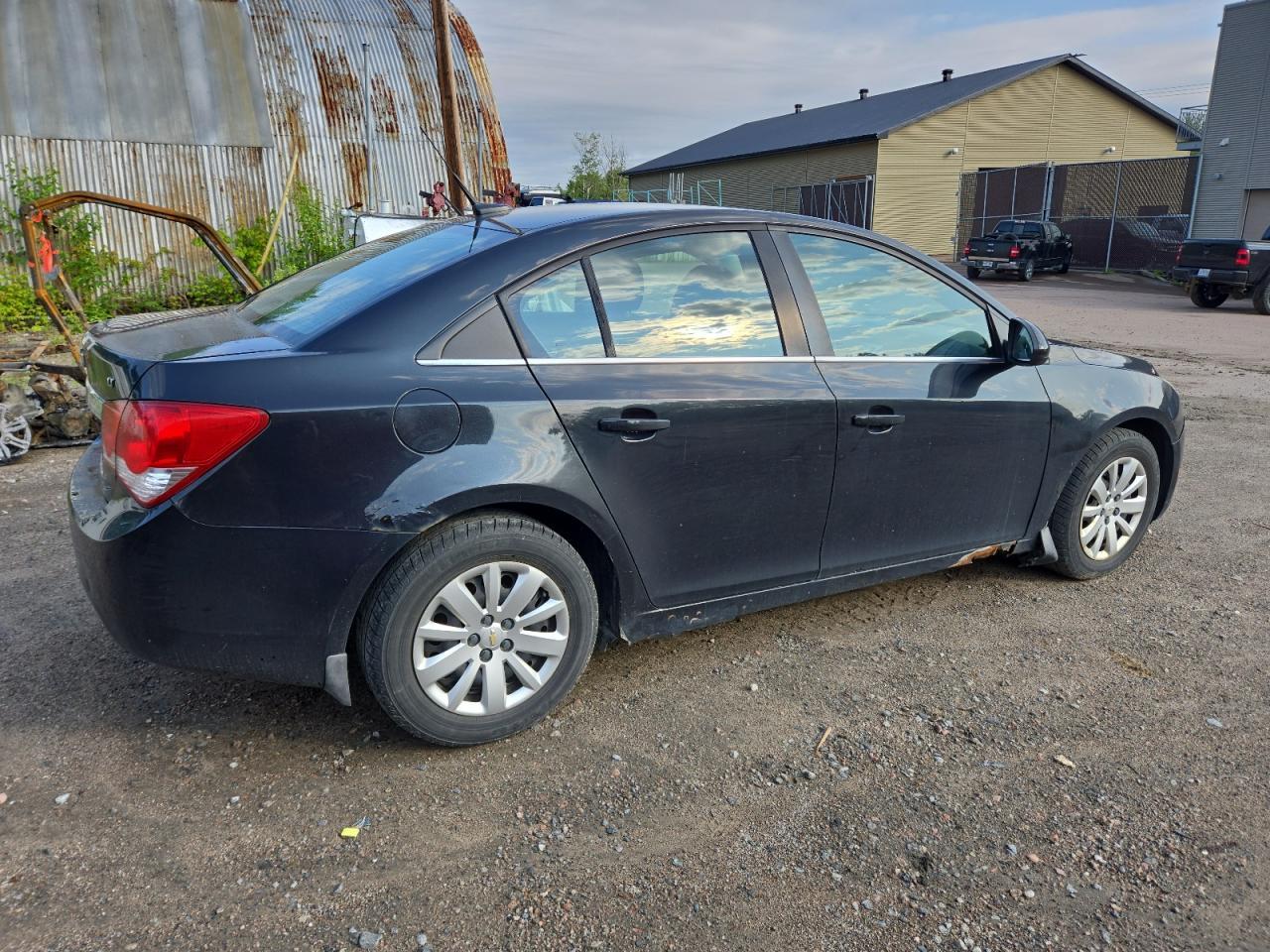 2011 Chevrolet Cruze Lt - Image 3