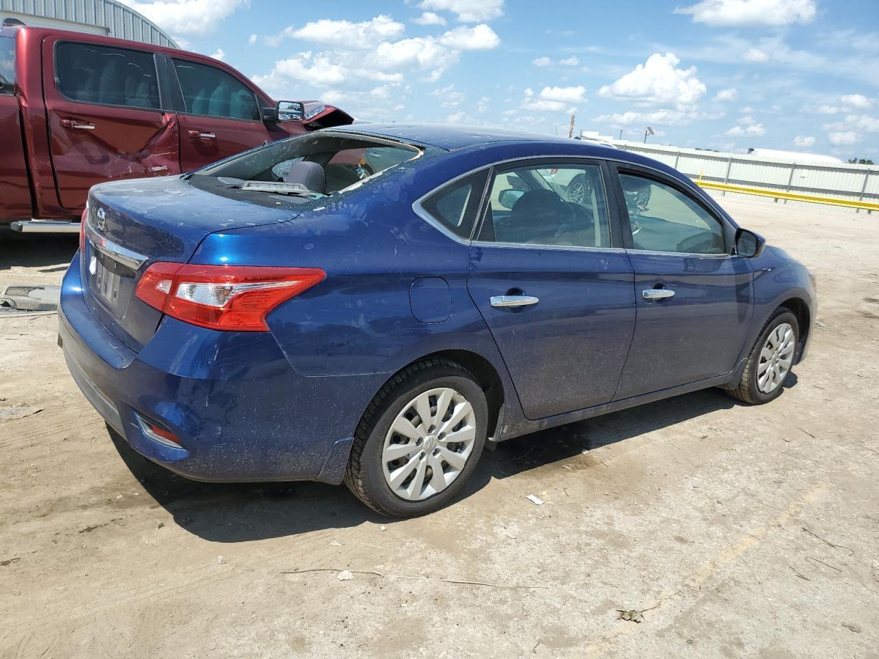 2017 Nissan Sentra S - Фото 3