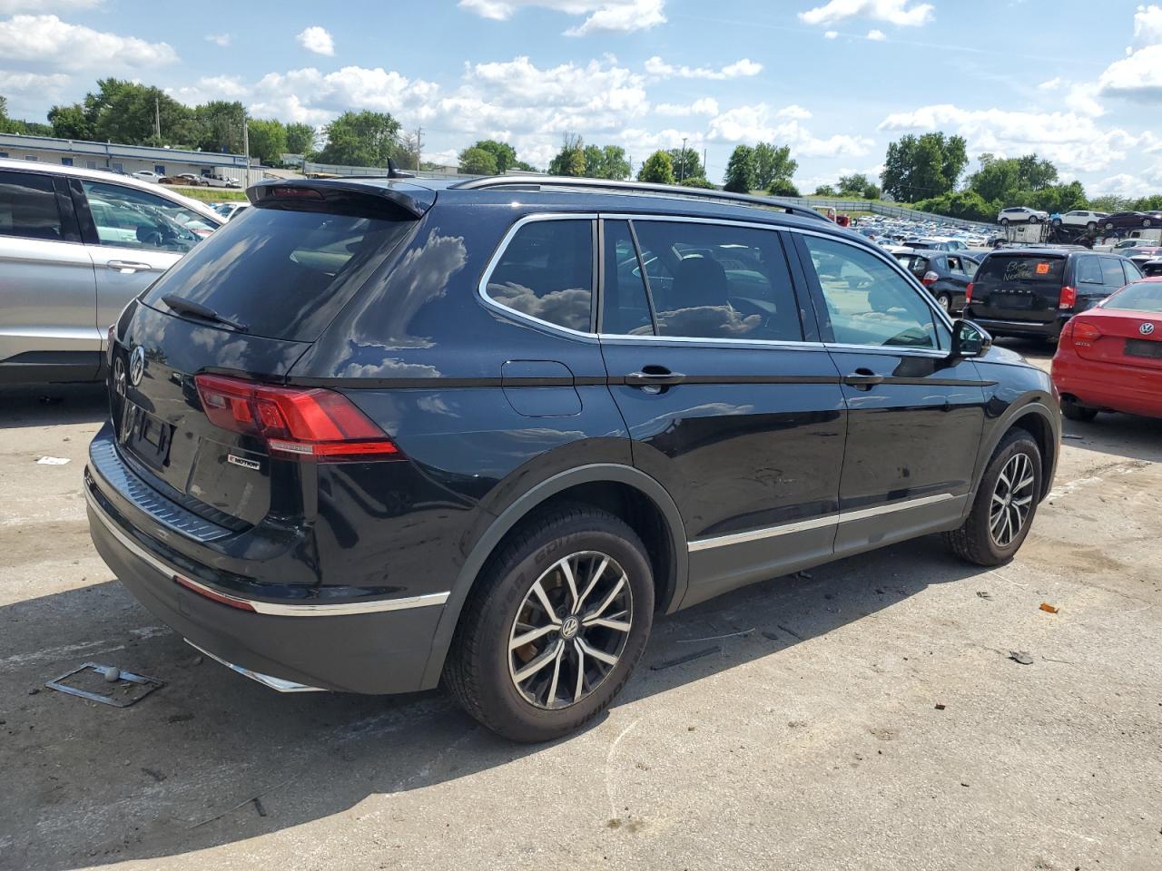 2021 Volkswagen Tiguan Se - Фото 3