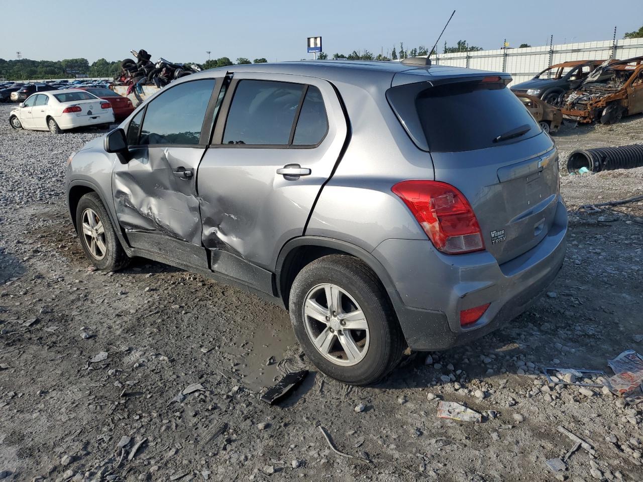 2020 Chevrolet Trax Ls - Image 2