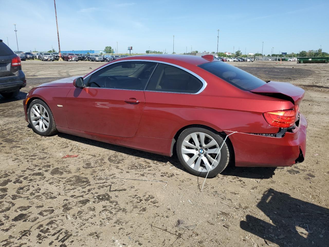 2013 BMW 328 I - Фото 2