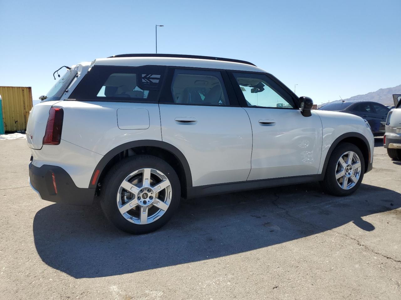 2025 Mini Countryman S All4 - Фото 3