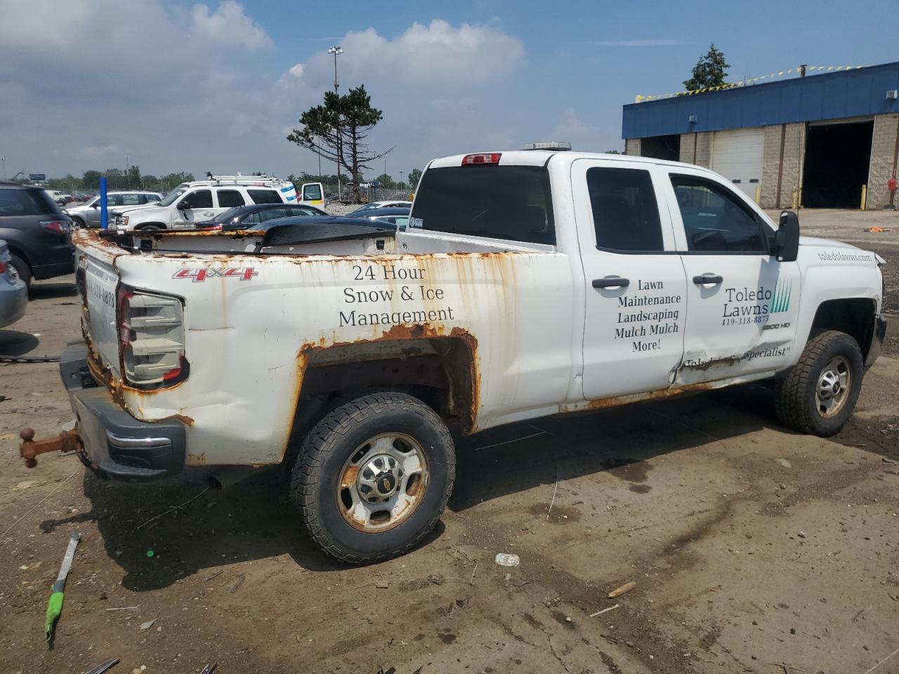 2015 Chevrolet Silverado K2500 Heavy Duty - Фото 3