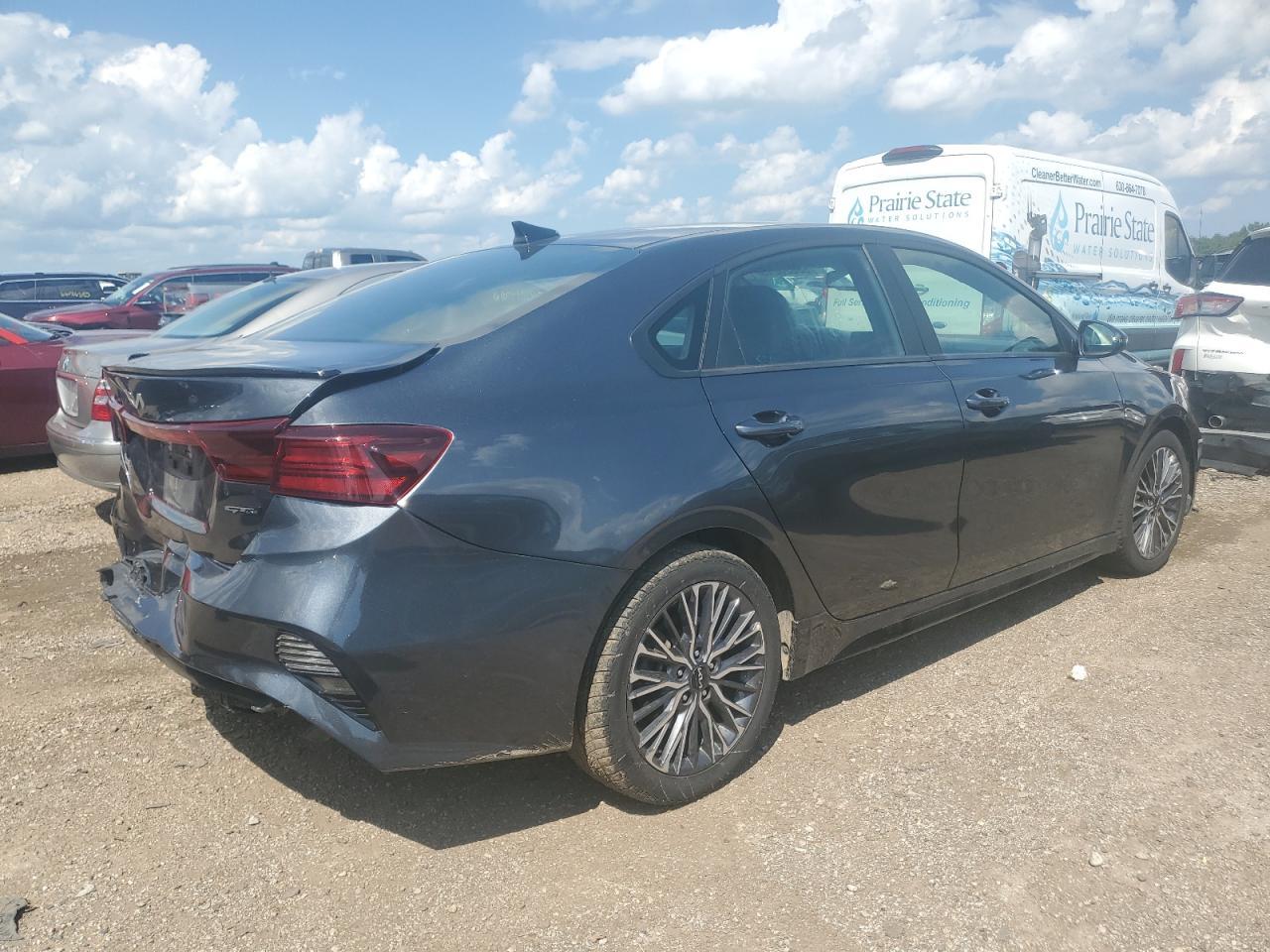 2024 Kia Forte Gt Line - Фото 3