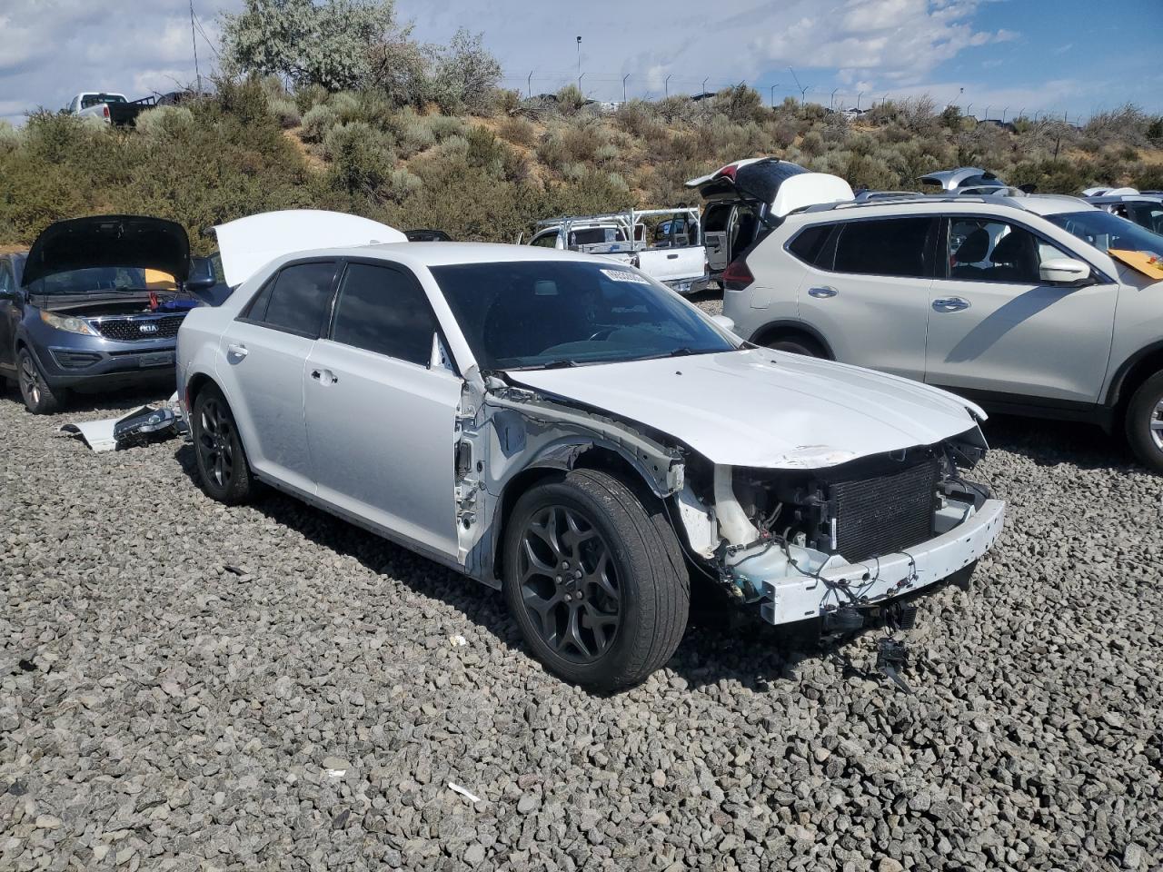 2018 Chrysler 300 S - Image 4