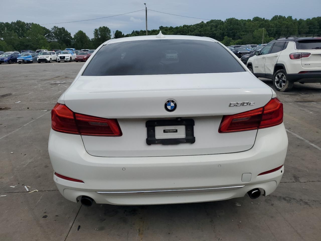 2018 BMW 530Xe - Фото 6