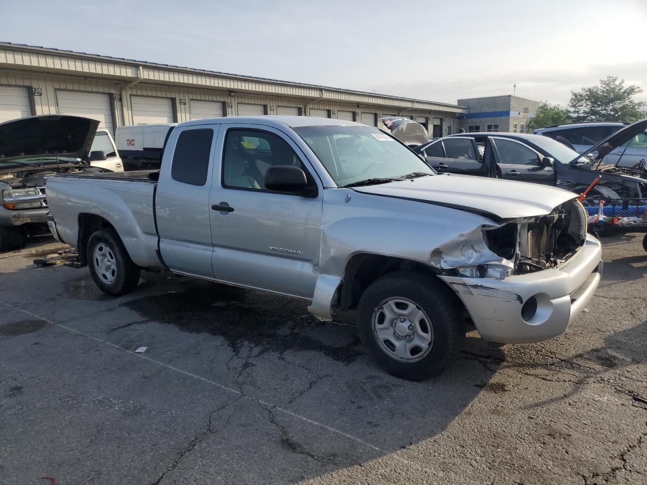 2011 Toyota Tacoma Access Cab - Image 4