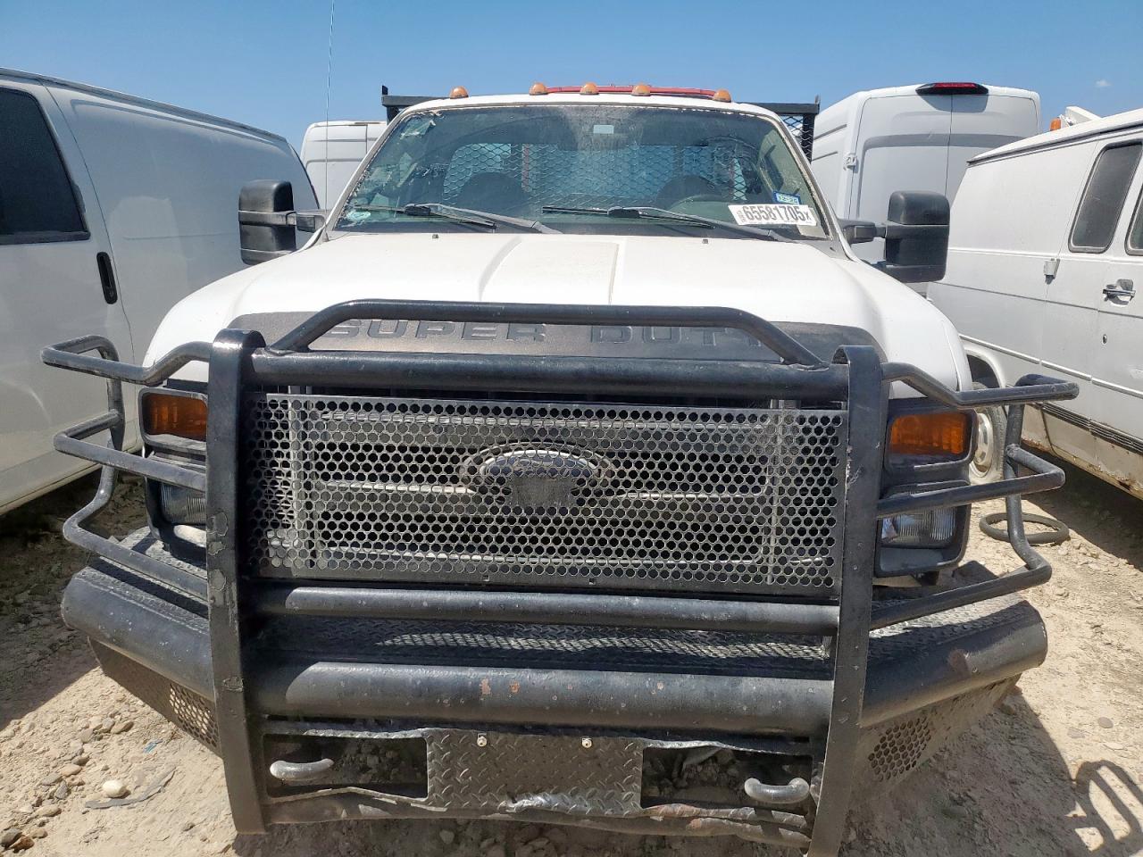 2009 Ford F550 Super Duty - Фото 5