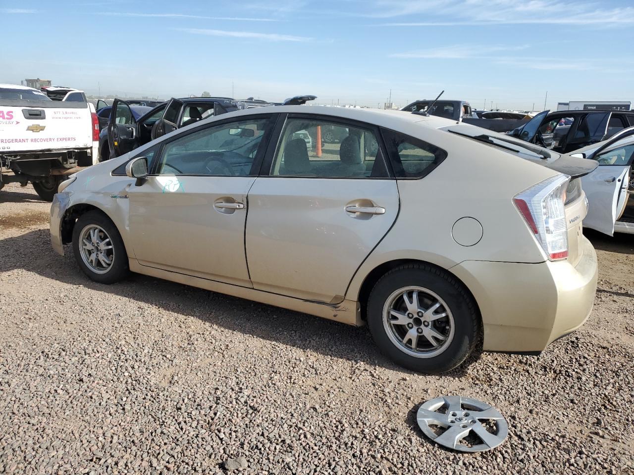 2011 Toyota Prius - Image 2