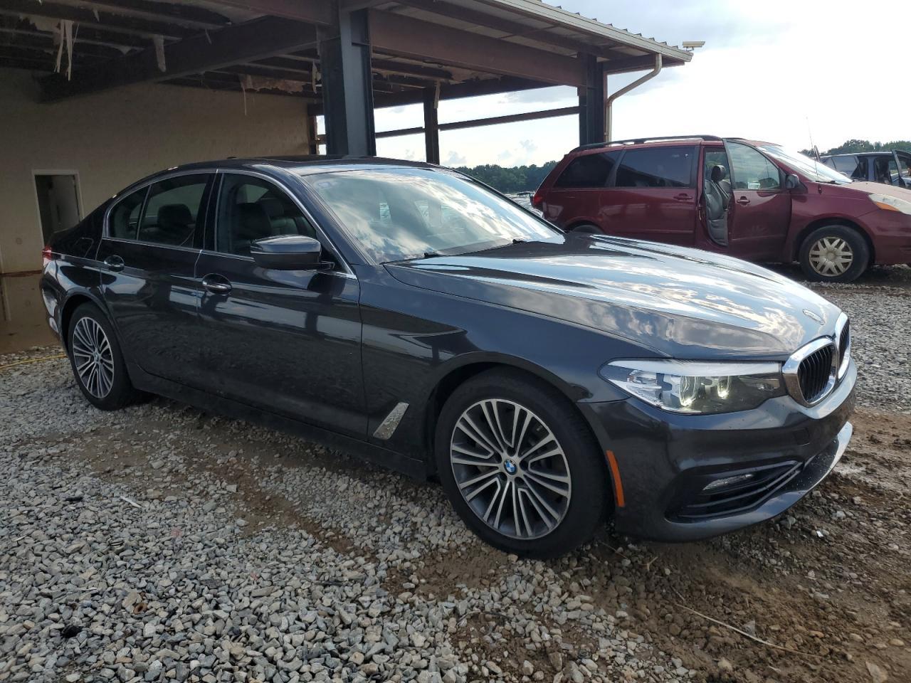 2018 BMW 530 Xi - Фото 4