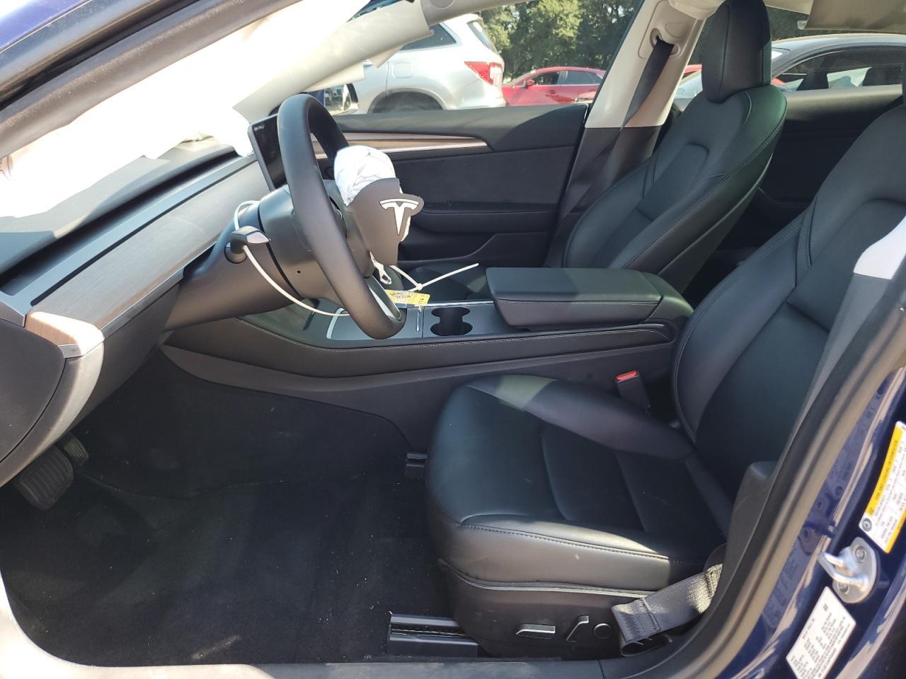 2023 Tesla Model 3 - Фото 7