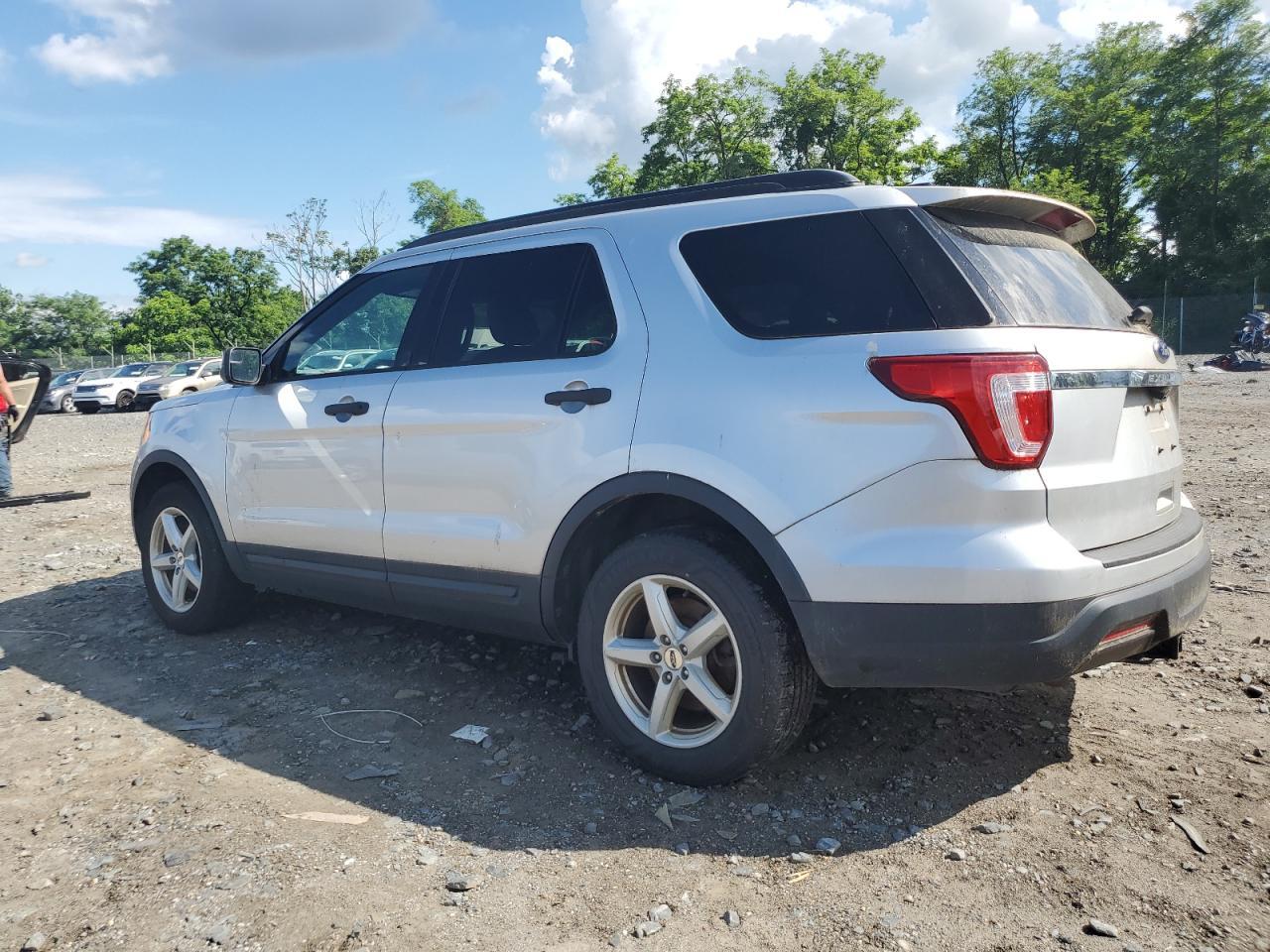 2018 Ford Explorer - Image 2