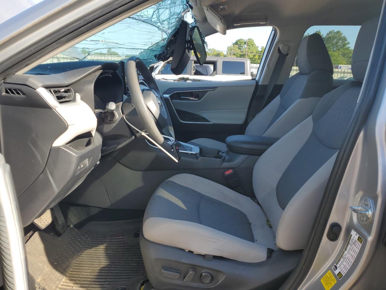 2020 Toyota Rav4 Xle - Image 7