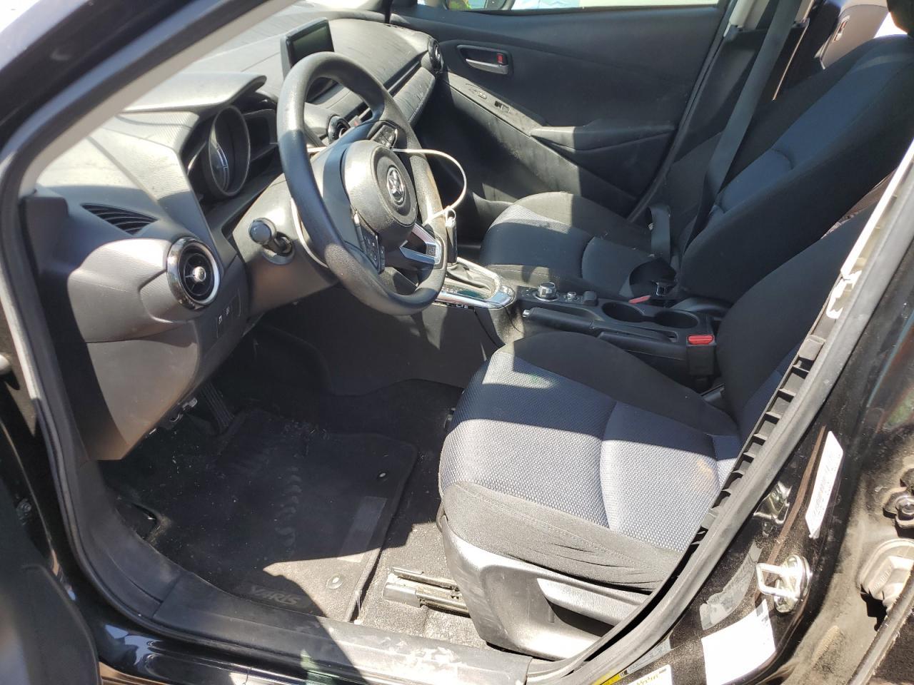 2019 Toyota Yaris L - Image 7