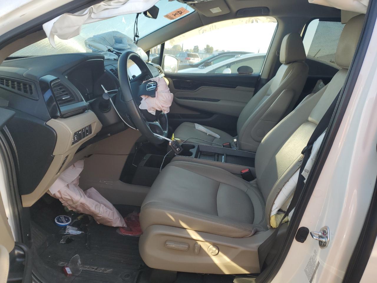 2024 Honda Odyssey Touring - Фото 7