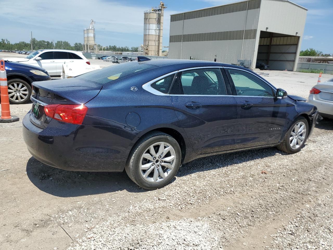 2019 Chevrolet Impala Lt - Фото 3