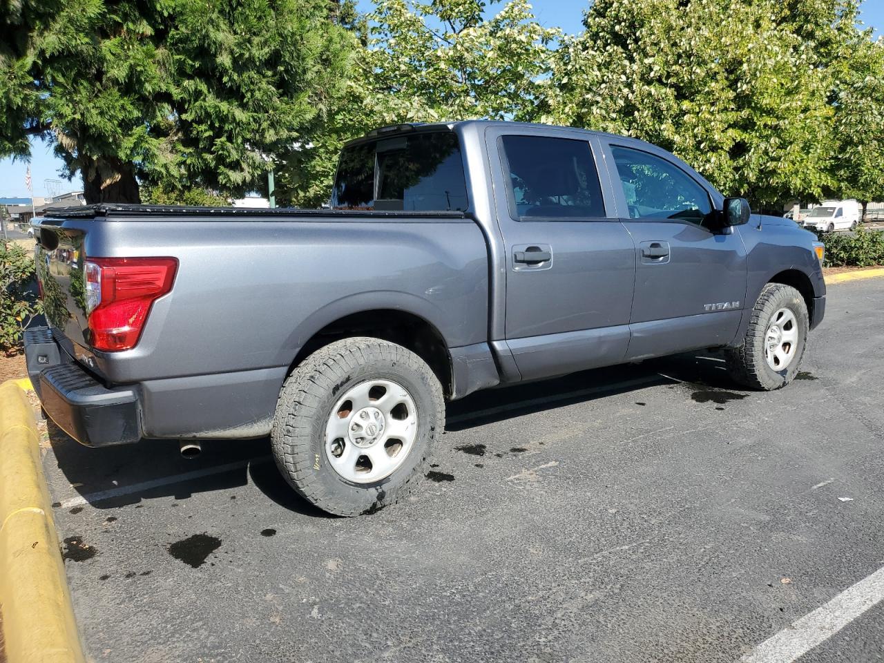 2020 Nissan Titan S - Фото 3